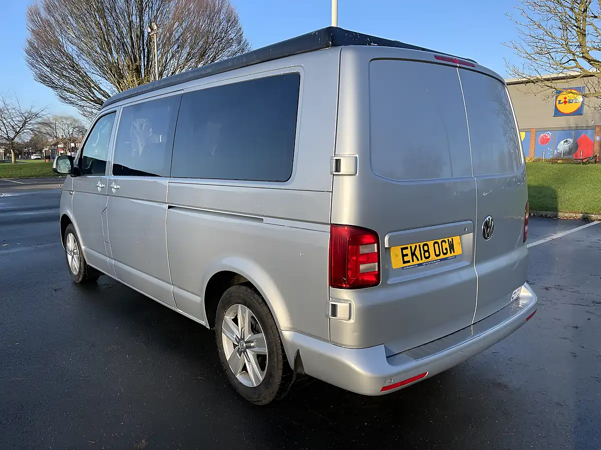 Used 2018 Volkswagen Transporter Highline Silver - Interior and Exterior details 6
