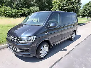 Used 2018 Volkswagen Transporter Se Blue - Interior and Exterior details 4
