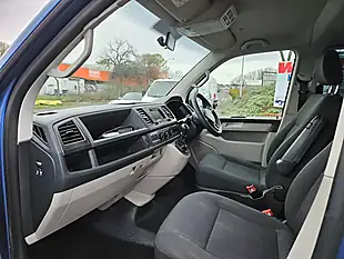 Used 2018 Volkswagen Transporter Shuttle Blue - Interior and Exterior details 12