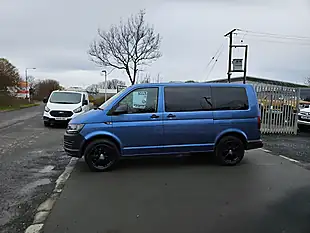 Used 2018 Volkswagen Transporter Shuttle Blue - Interior and Exterior details 5