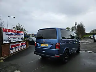 Used 2018 Volkswagen Transporter Shuttle Blue - Interior and Exterior details 8