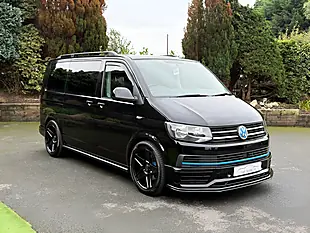 Used 2018 Volkswagen Transporter Shuttle Bluemotion Tech S Black - Interior and Exterior details 6