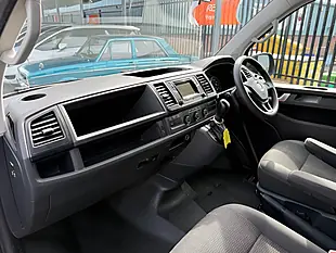 Used 2018 Volkswagen Transporter Shuttle Se Brown - Interior and Exterior details 14