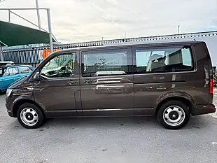 Used 2018 Volkswagen Transporter Shuttle Se Brown - Interior and Exterior details 8