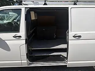 Used 2018 Volkswagen Transporter Startline Lwb White - Interior and Exterior details 11