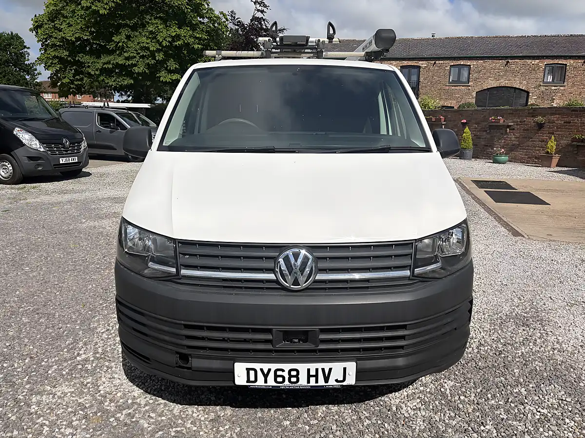 Used 2018 Volkswagen Transporter Startline Lwb White - Interior and Exterior details 2
