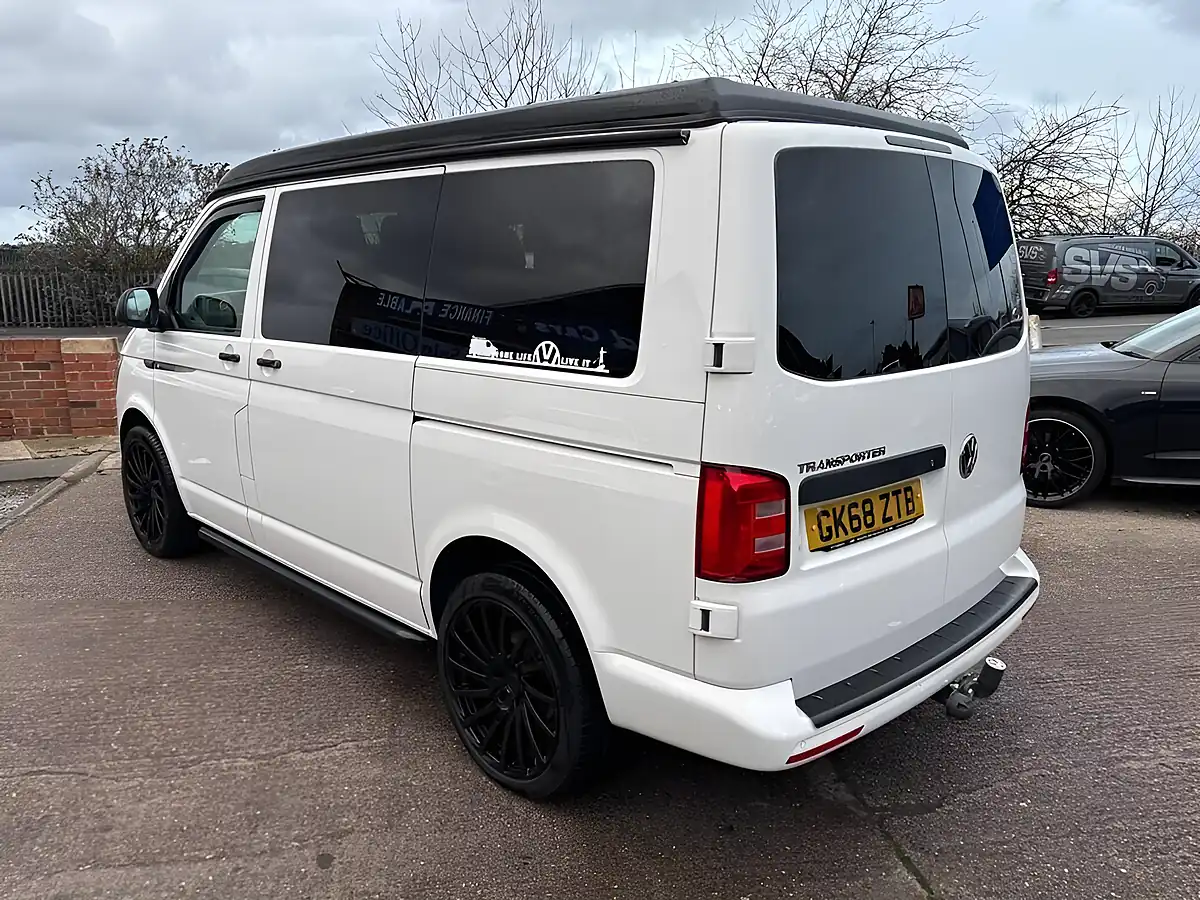 Used 2018 Volkswagen Transporter Startline White - Interior and Exterior details 5