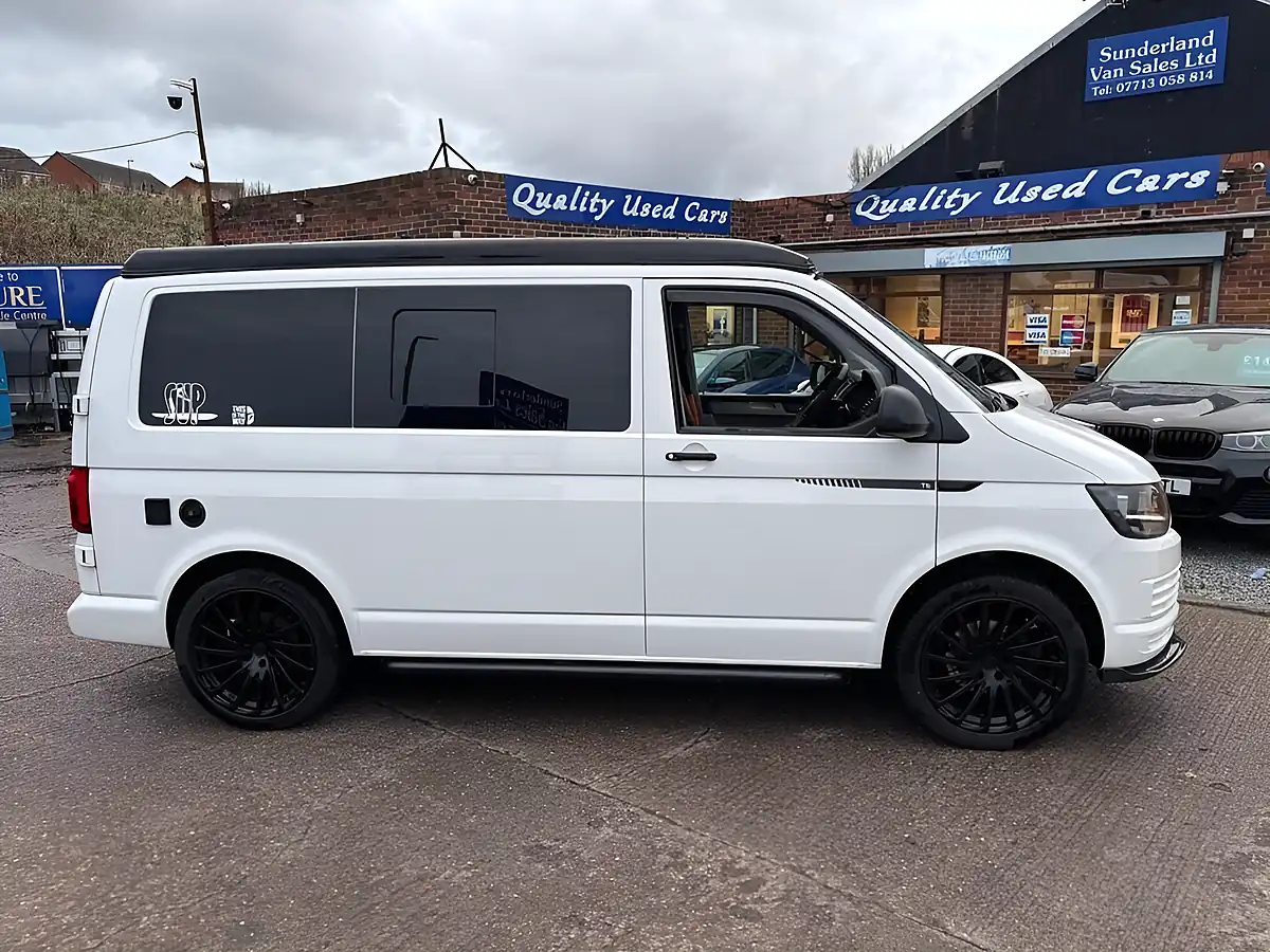 Used 2018 Volkswagen Transporter Startline White - Interior and Exterior details 6