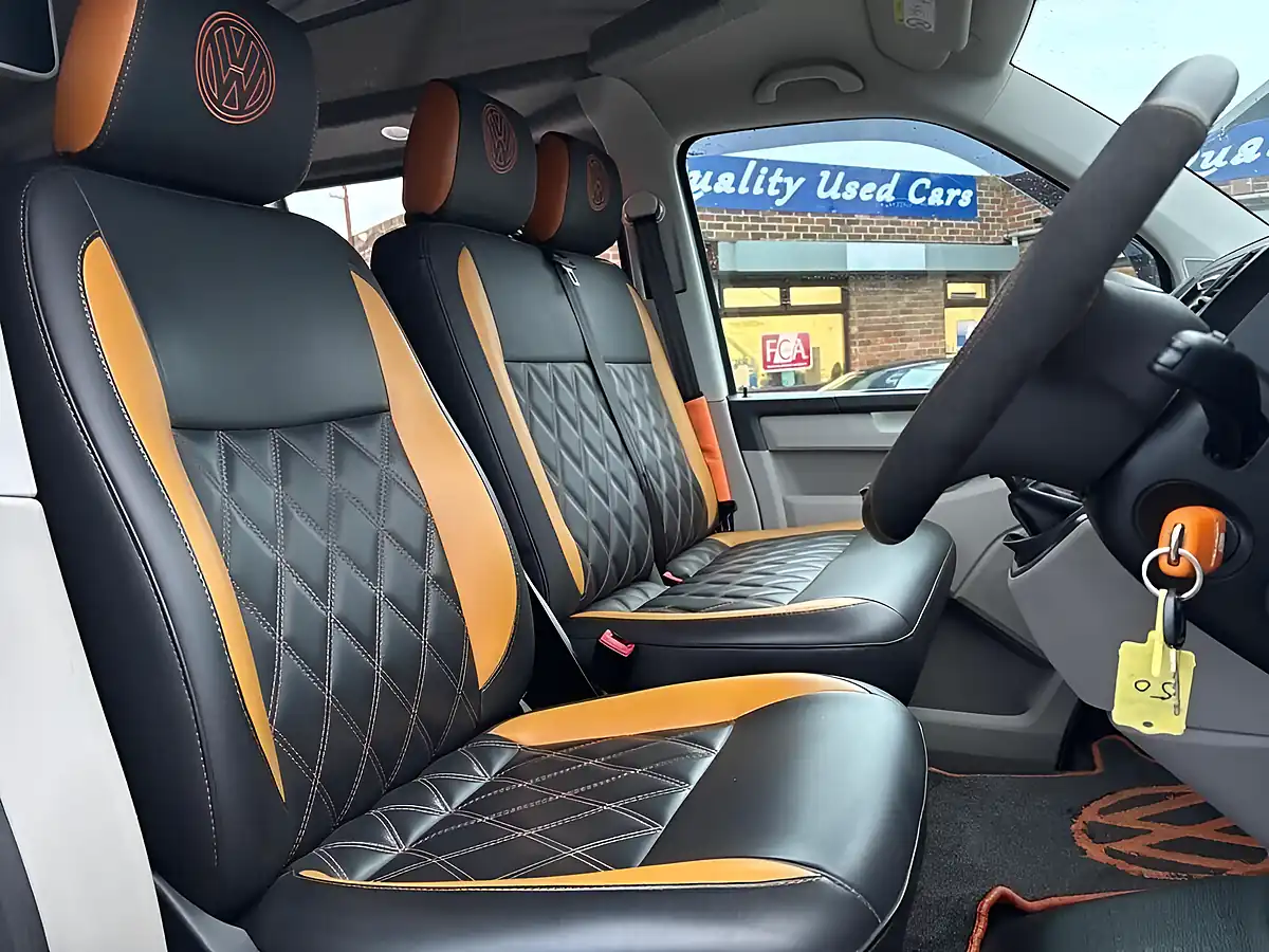 Used 2018 Volkswagen Transporter Startline White - Interior and Exterior details 9