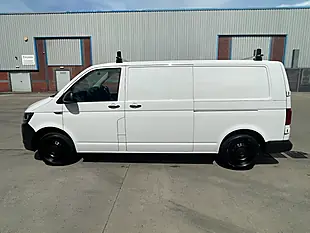 Used 2018 Volkswagen Transporter Startline White - Interior and Exterior details 6