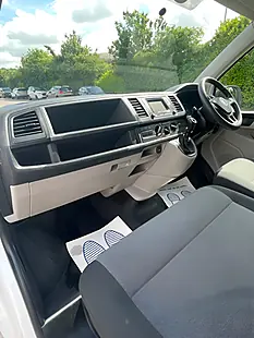 Used 2018 Volkswagen Transporter Startline White - Interior and Exterior details 9