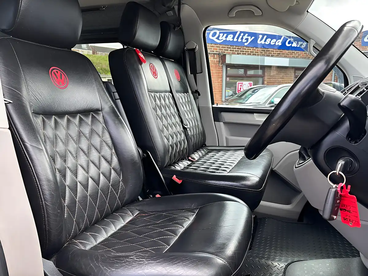 Used 2018 Volkswagen Transporter T32 Highline Kombi Grey - Interior and Exterior details 13