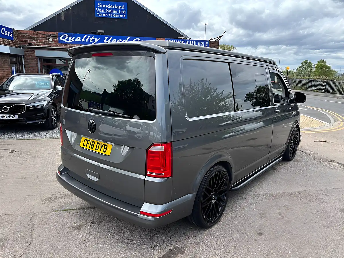 Used 2018 Volkswagen Transporter T32 Highline Kombi Grey - Interior and Exterior details 9