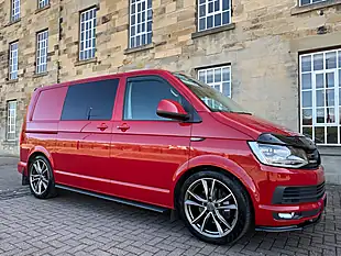 Used 2018 Volkswagen Transporter T32 Highline Kombi Red - Interior and Exterior details 11