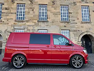 Used 2018 Volkswagen Transporter T32 Highline Kombi Red - Interior and Exterior details 15