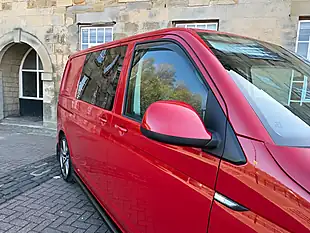Used 2018 Volkswagen Transporter T32 Highline Kombi Red - Interior and Exterior details 18
