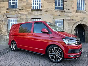 Used 2018 Volkswagen Transporter T32 Highline Kombi Red - Interior and Exterior details 8