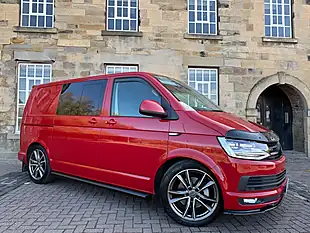 Used 2018 Volkswagen Transporter T32 Highline Kombi Red - Interior and Exterior details 9