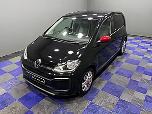 Used 2018 Volkswagen Up! Beats Deep Black Pearl - Interior and Exterior details 16