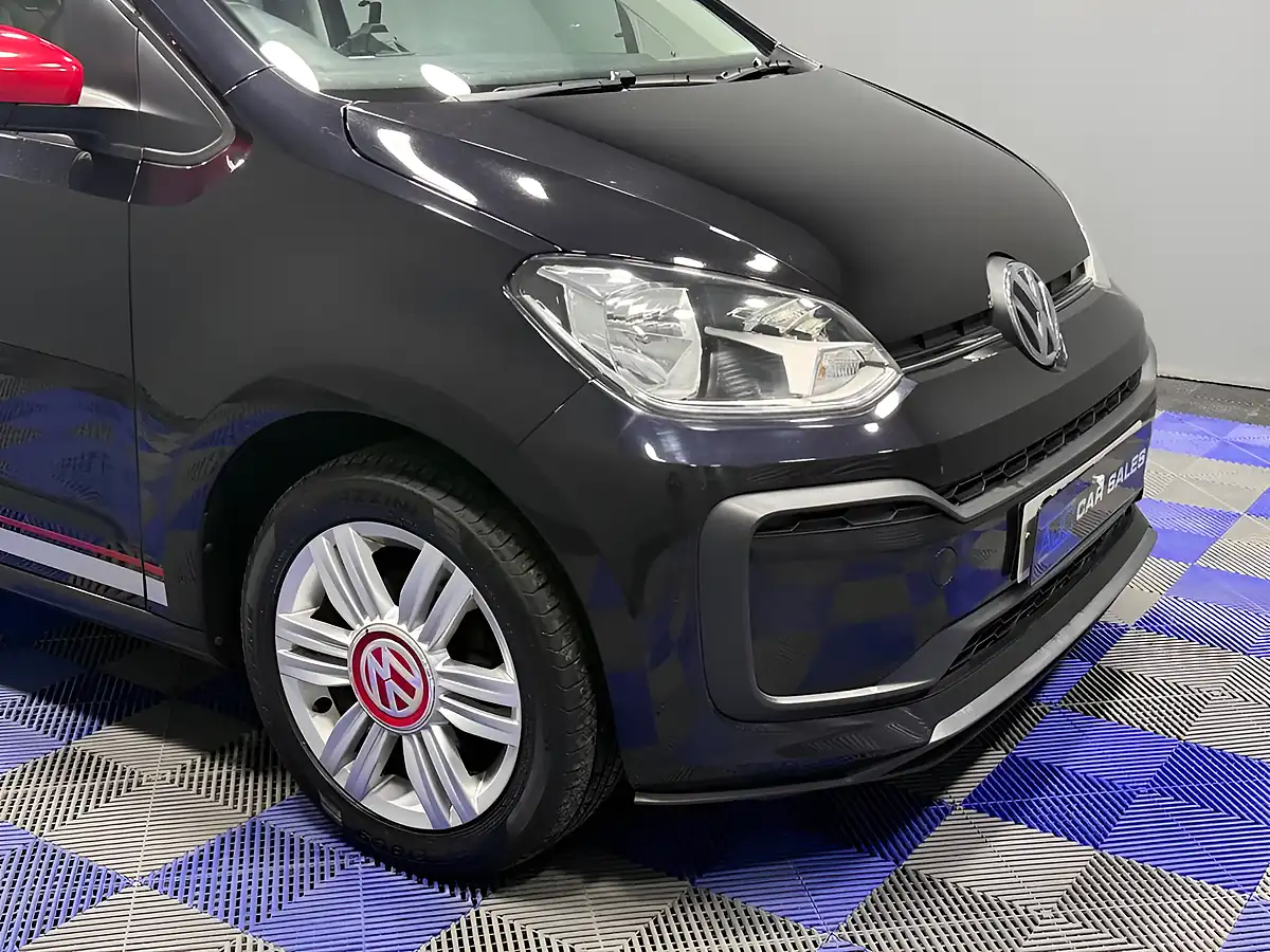 Used 2018 Volkswagen Up! Beats Deep Black Pearl - Interior and Exterior details 3
