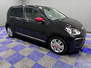 Used 2018 Volkswagen Up! Beats Deep Black Pearl - Interior and Exterior details 7