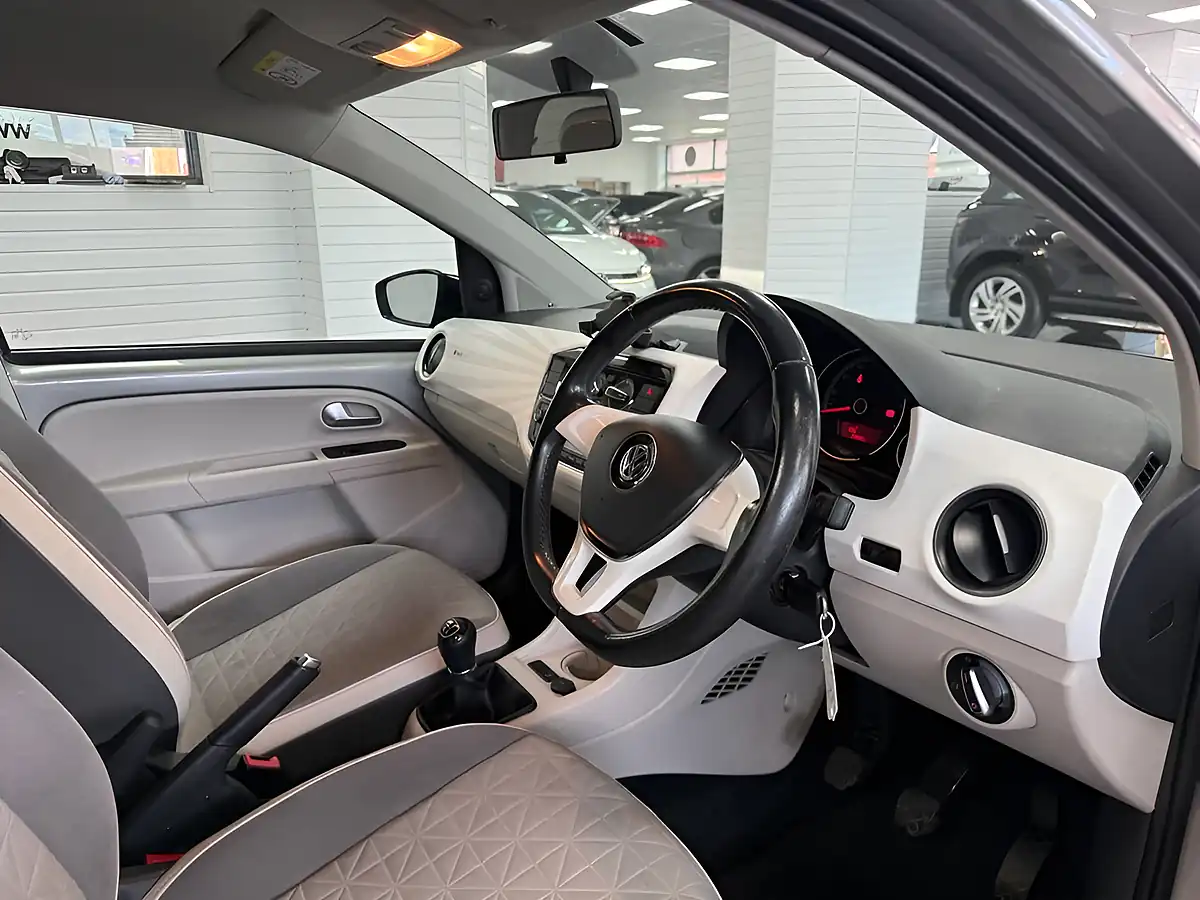 Used 2018 Volkswagen Up! Beats Silver - Interior and Exterior details 15