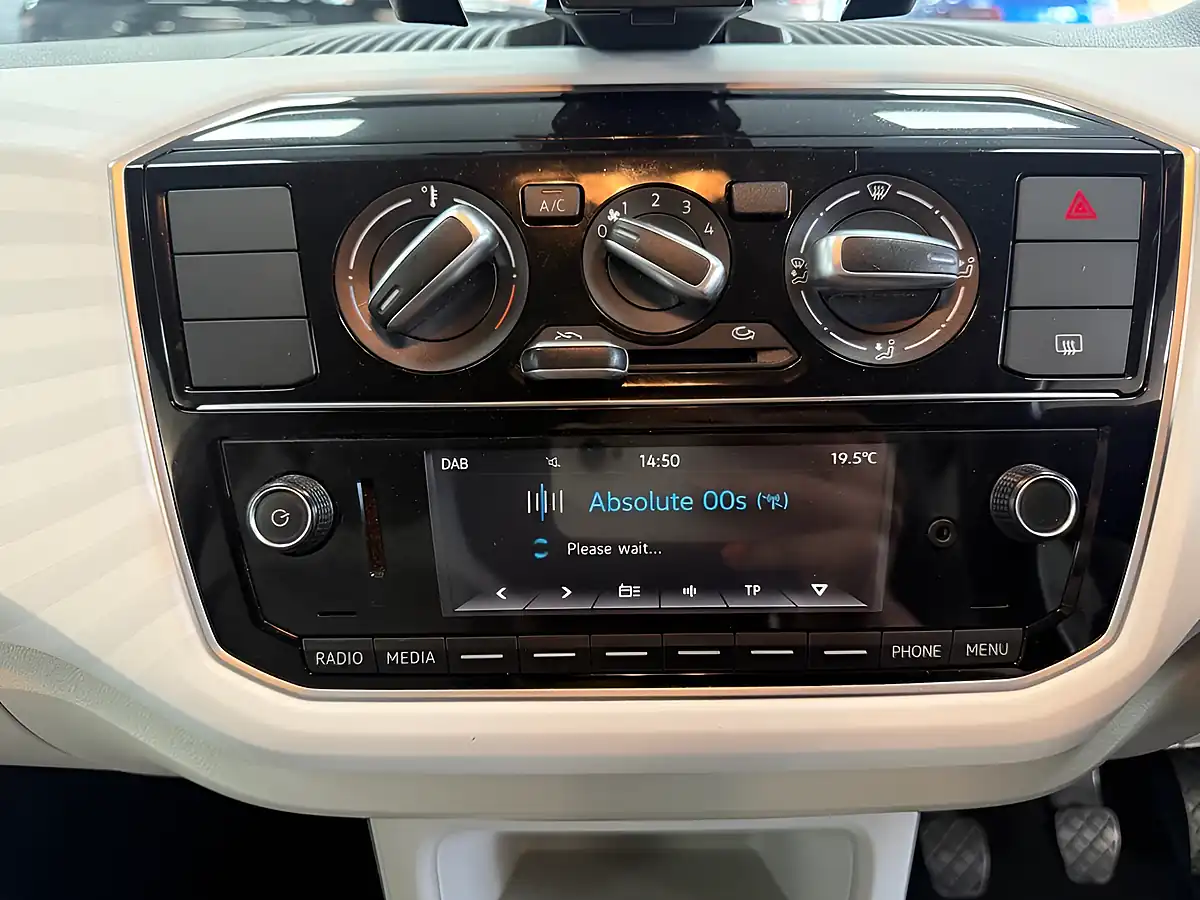 Used 2018 Volkswagen Up! Beats Silver - Interior and Exterior details 18