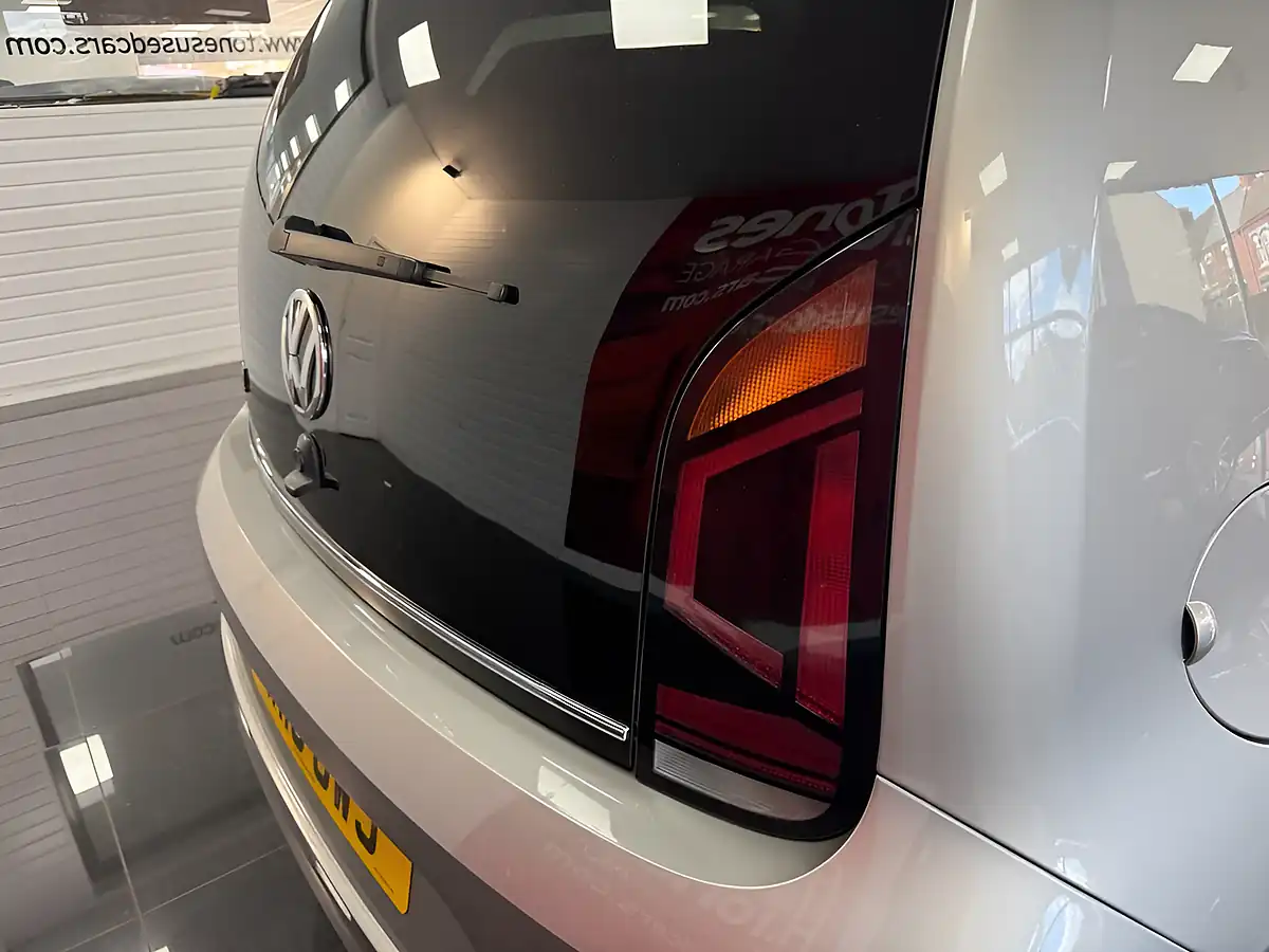 Used 2018 Volkswagen Up! Beats Silver - Interior and Exterior details 7