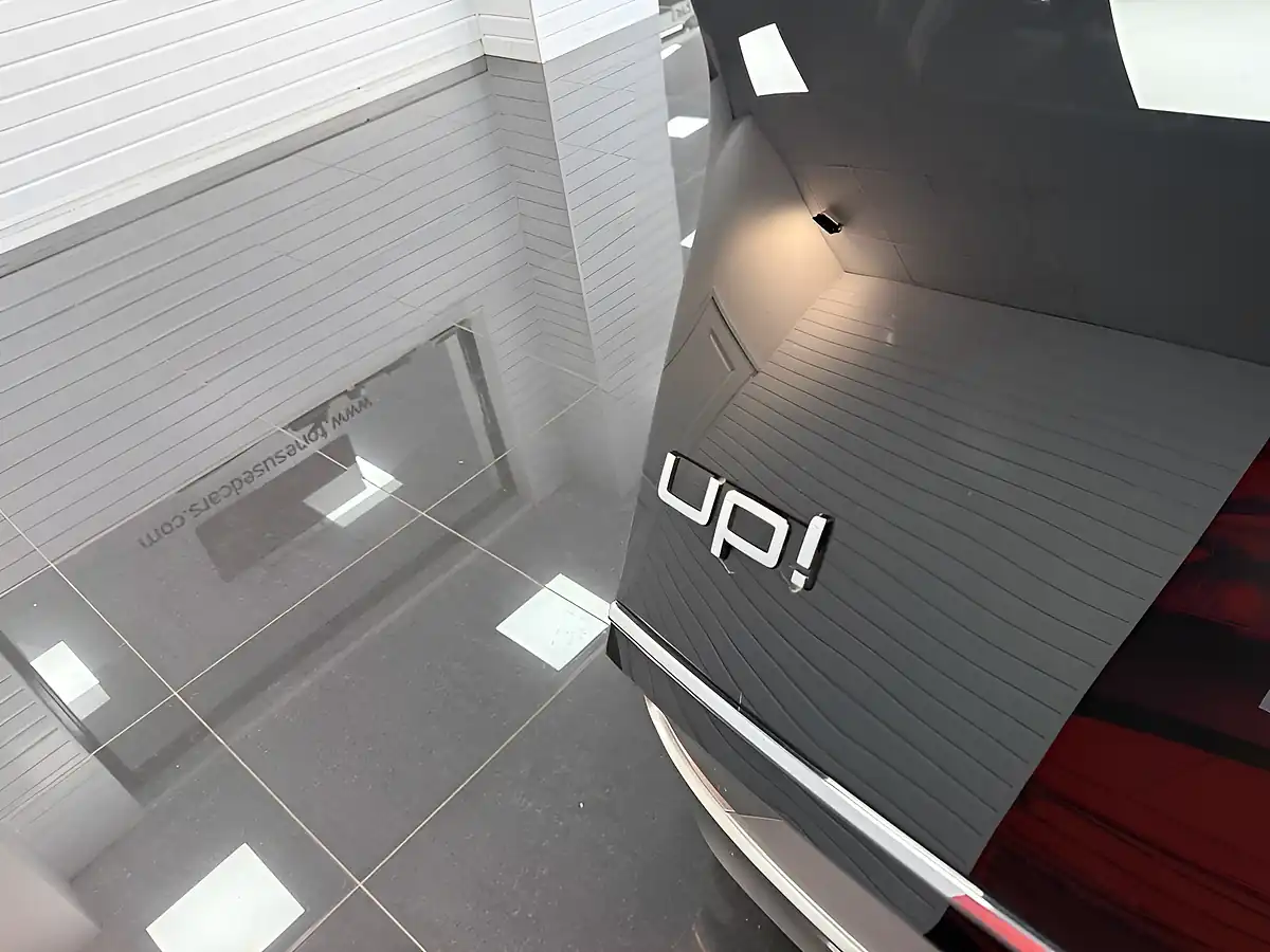 Used 2018 Volkswagen Up! Beats Silver - Interior and Exterior details 8