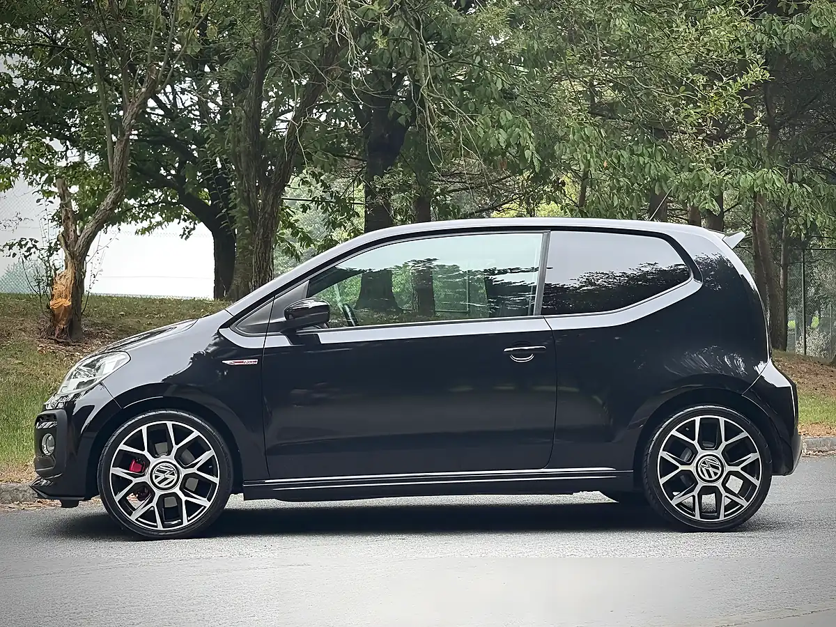Used 2018 Volkswagen Up! GTI Black - Interior and Exterior details 9