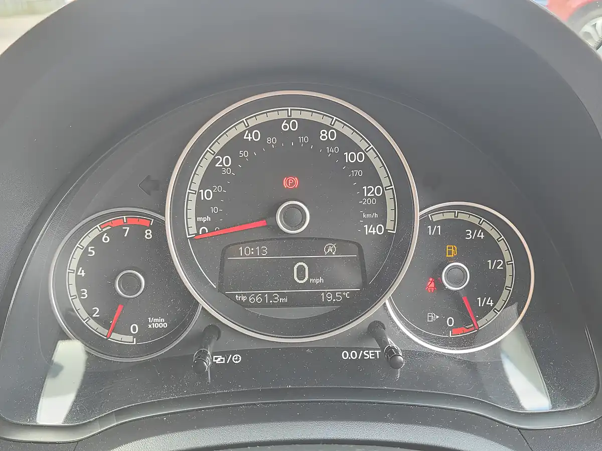 Used 2018 Volkswagen Up! GTI Red - Interior and Exterior details 9