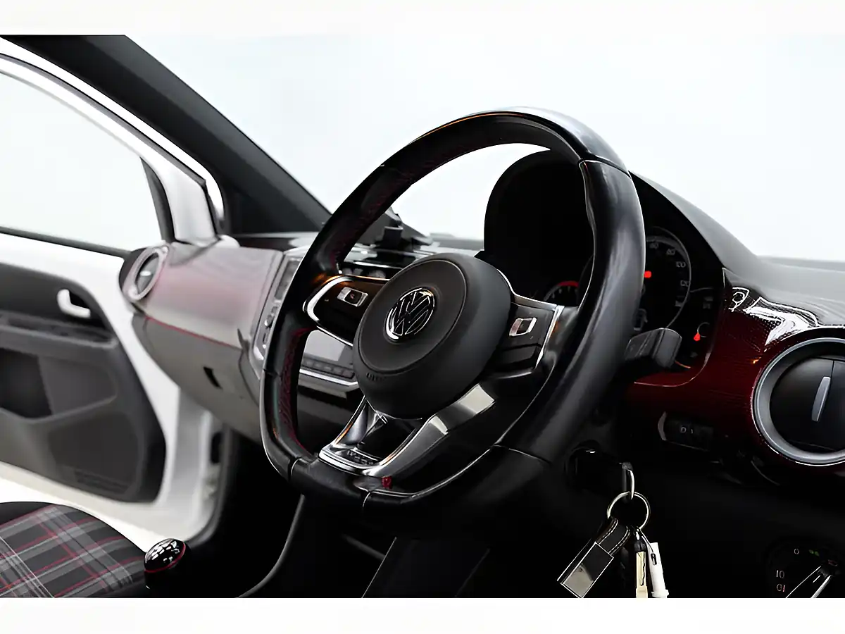 Used 2018 Volkswagen Up! GTI White - Interior and Exterior details 6