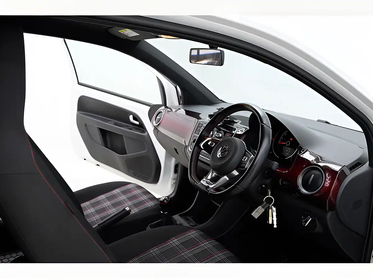 Used 2018 Volkswagen Up! GTI White - Interior and Exterior details 7