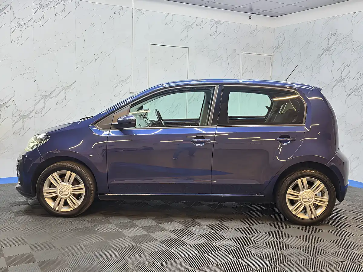 Used 2018 Volkswagen Up! High Up Blue - Interior and Exterior details 10