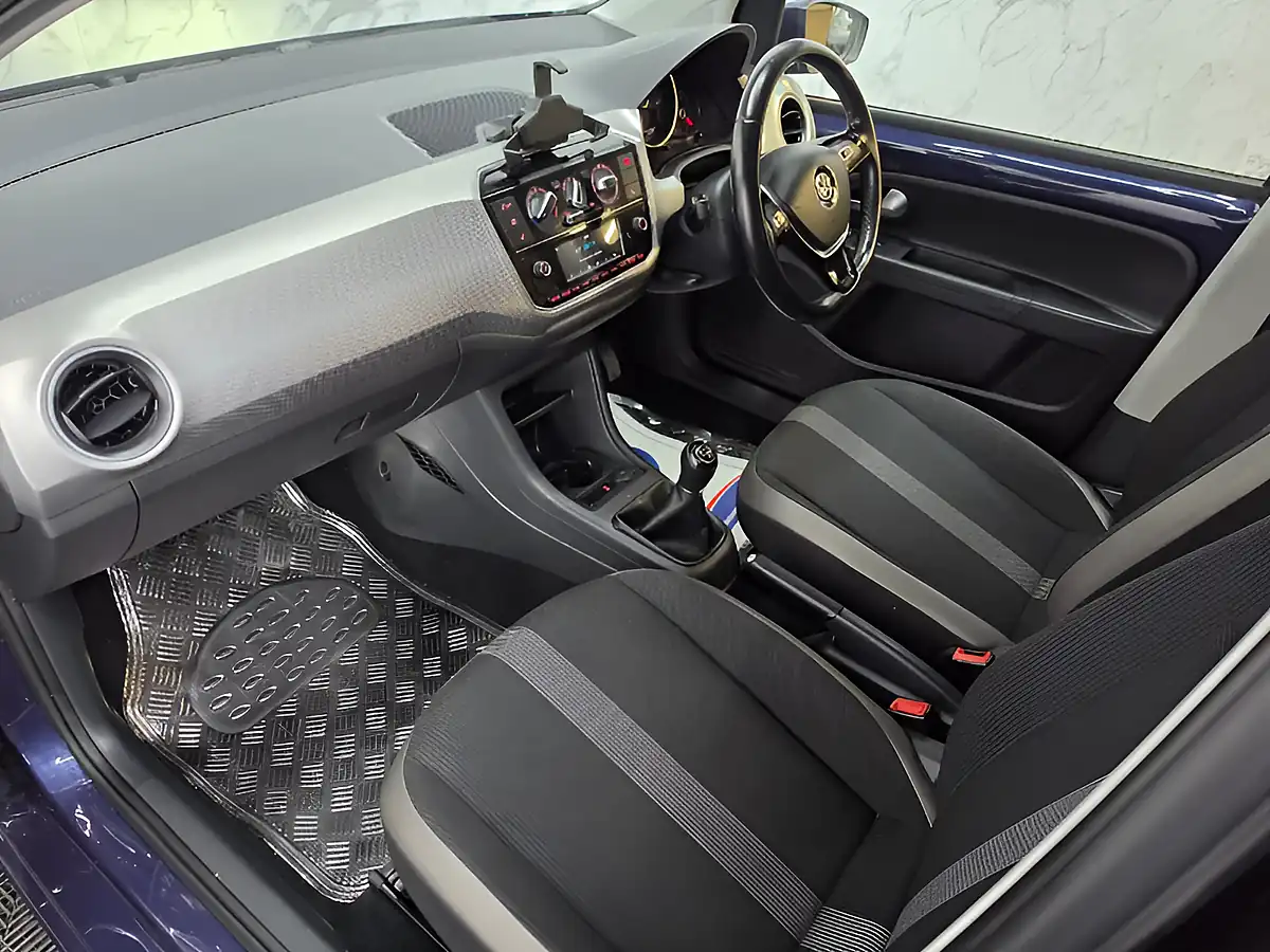 Used 2018 Volkswagen Up! High Up Blue - Interior and Exterior details 13
