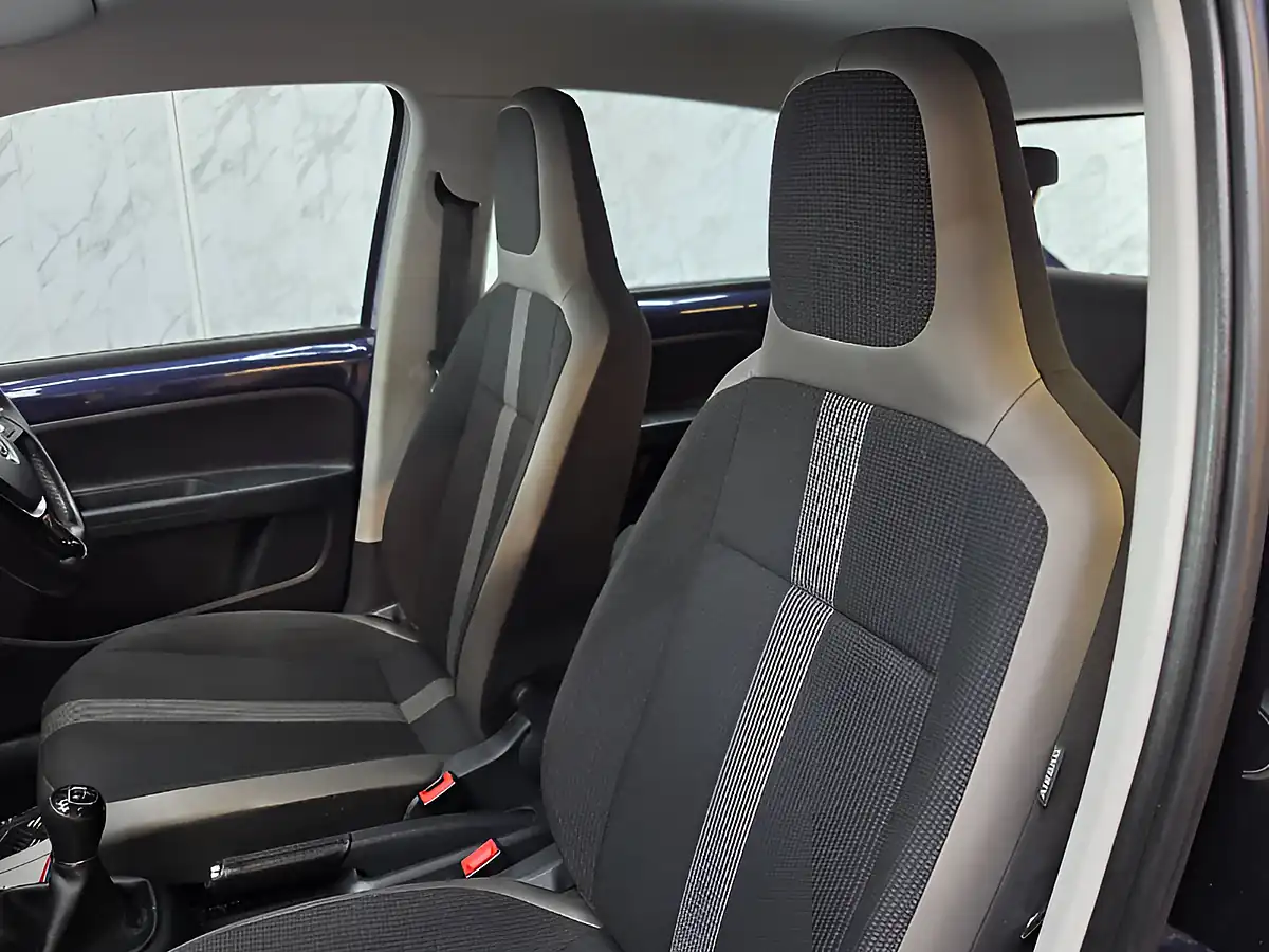 Used 2018 Volkswagen Up! High Up Blue - Interior and Exterior details 14
