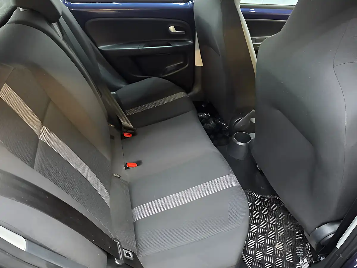 Used 2018 Volkswagen Up! High Up Blue - Interior and Exterior details 18