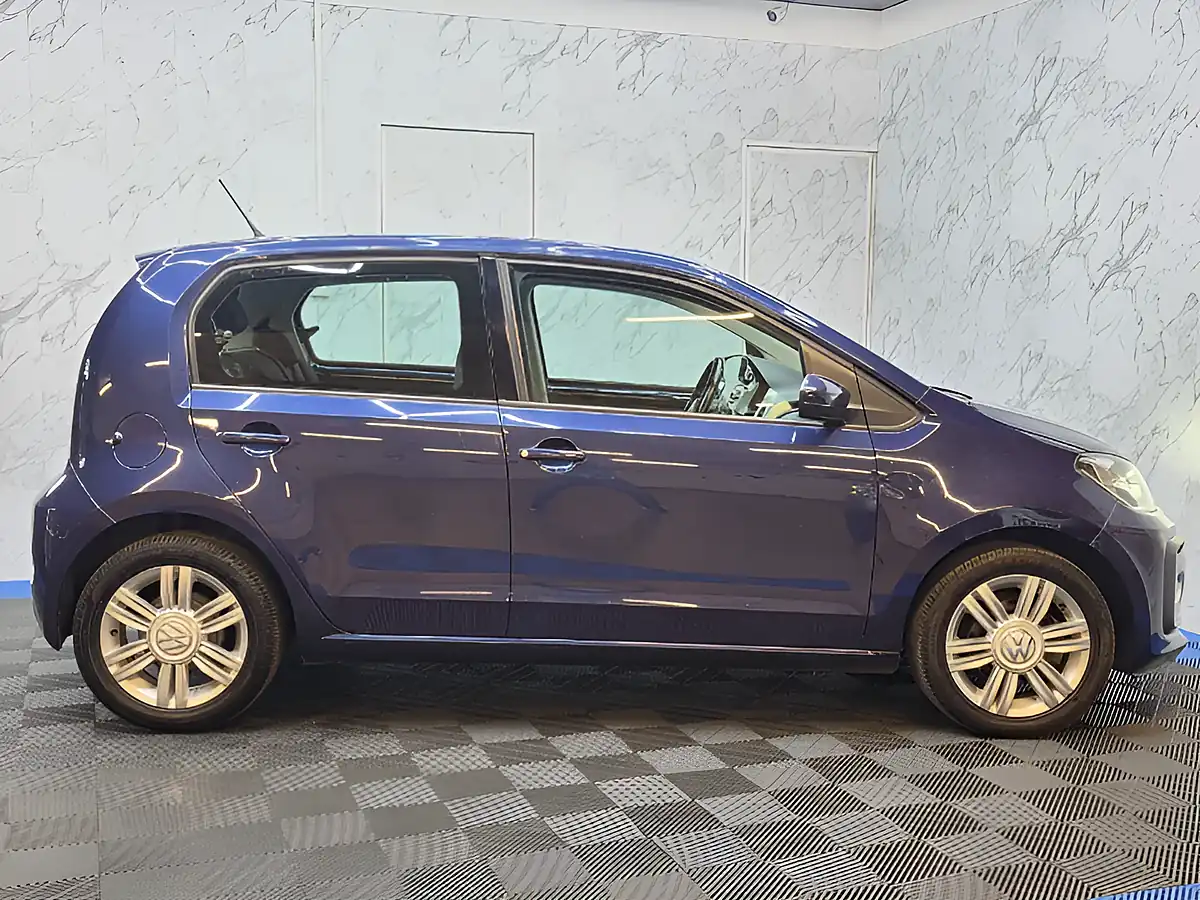 Used 2018 Volkswagen Up! High Up Blue - Interior and Exterior details 8