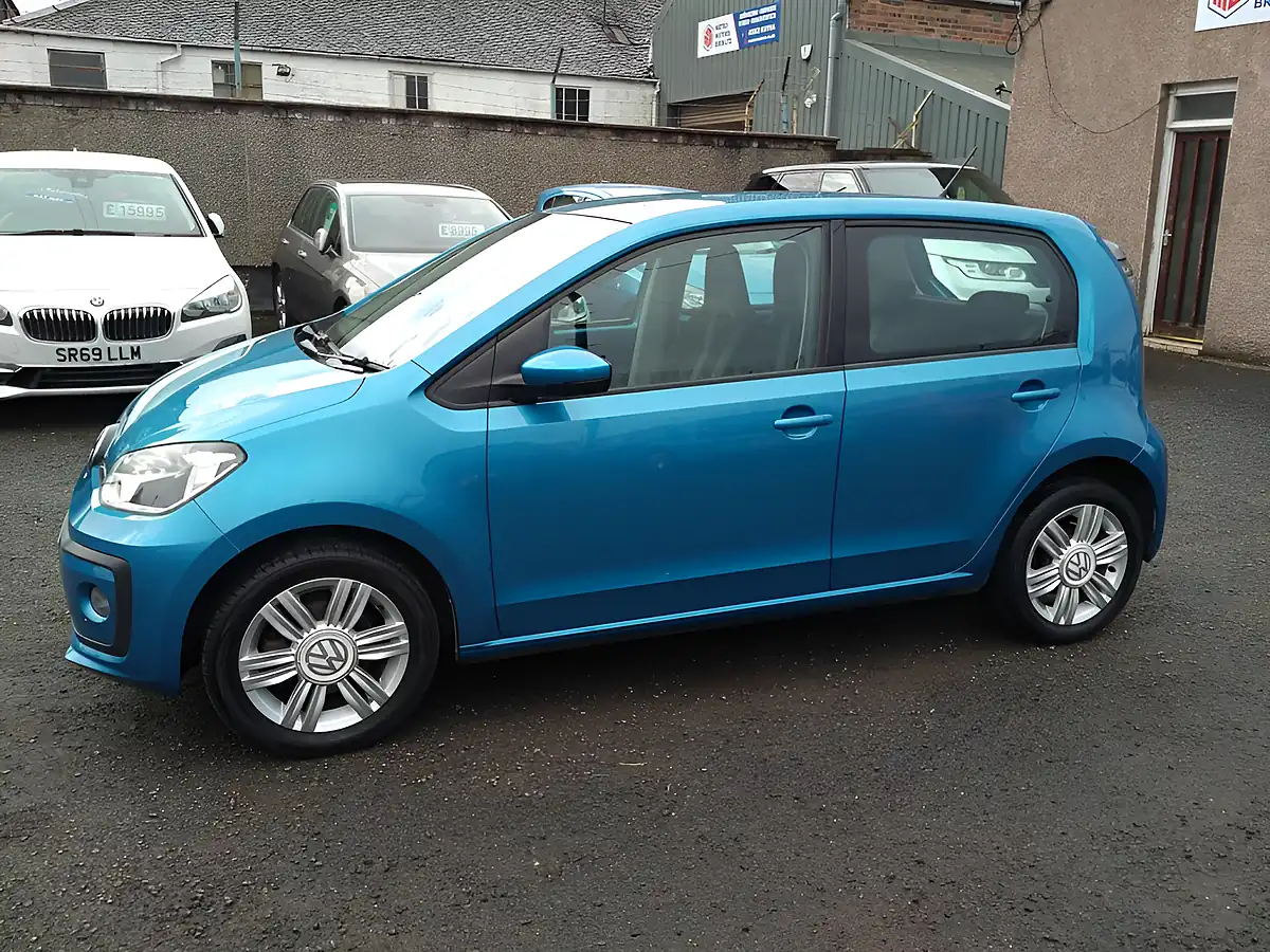Used 2018 Volkswagen Up! High Up! Blue - Interior and Exterior details 2