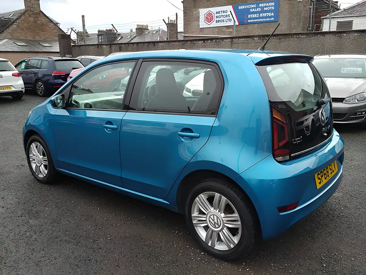 Used 2018 Volkswagen Up! High Up! Blue - Interior and Exterior details 4
