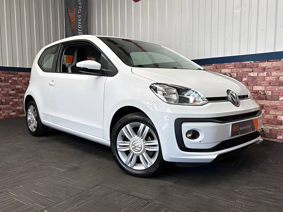 Used 2018 Volkswagen Up! High Up! Pure White - Interior and Exterior details 4