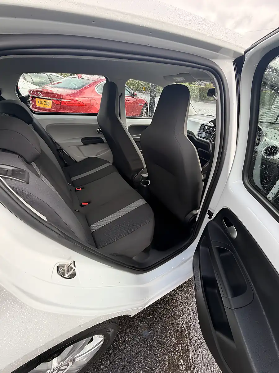 Used 2018 Volkswagen Up High Up White - Interior and Exterior details 12