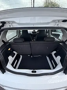 Used 2018 Volkswagen Up High Up White - Interior and Exterior details 13