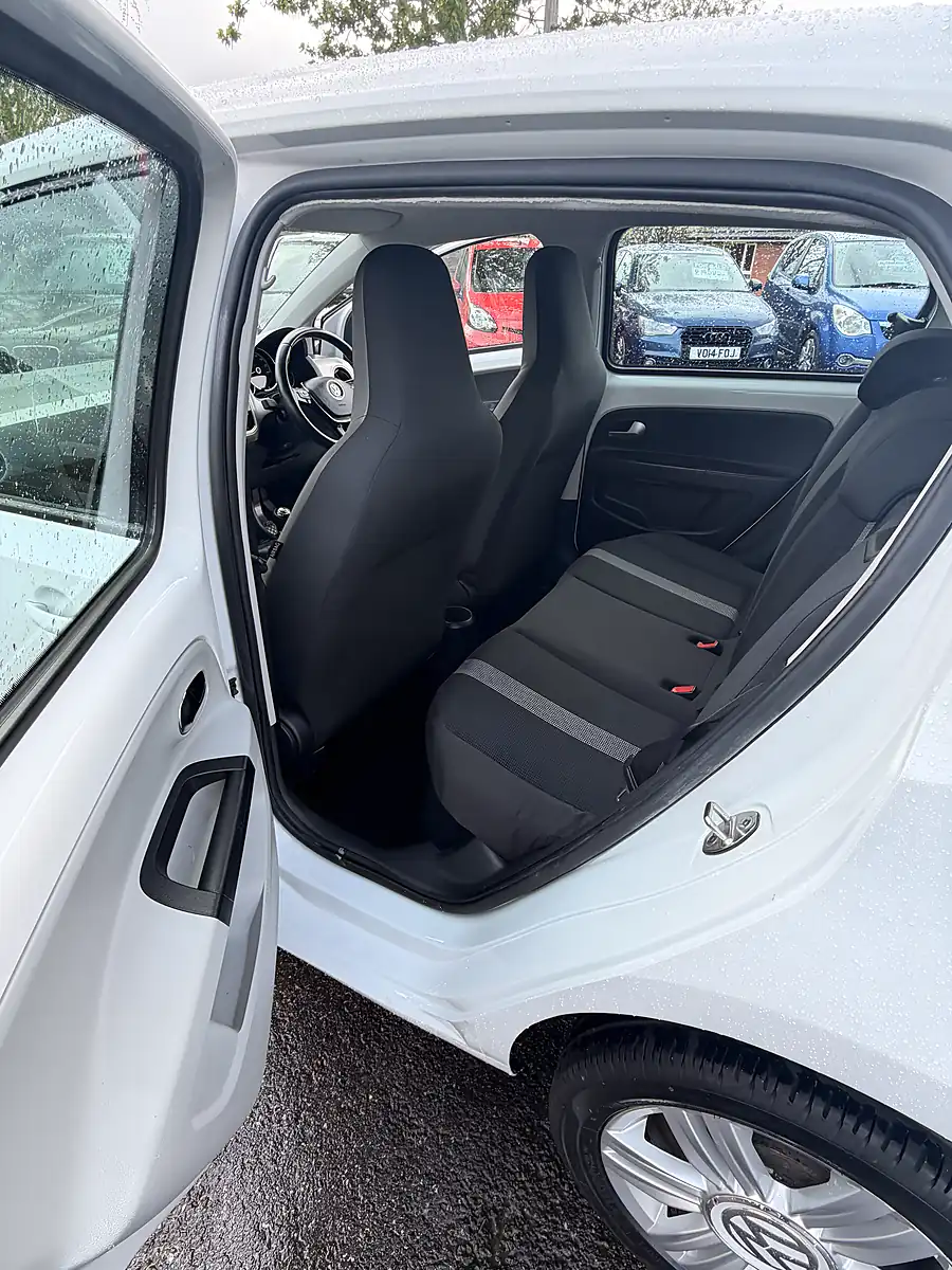 Used 2018 Volkswagen Up High Up White - Interior and Exterior details 14