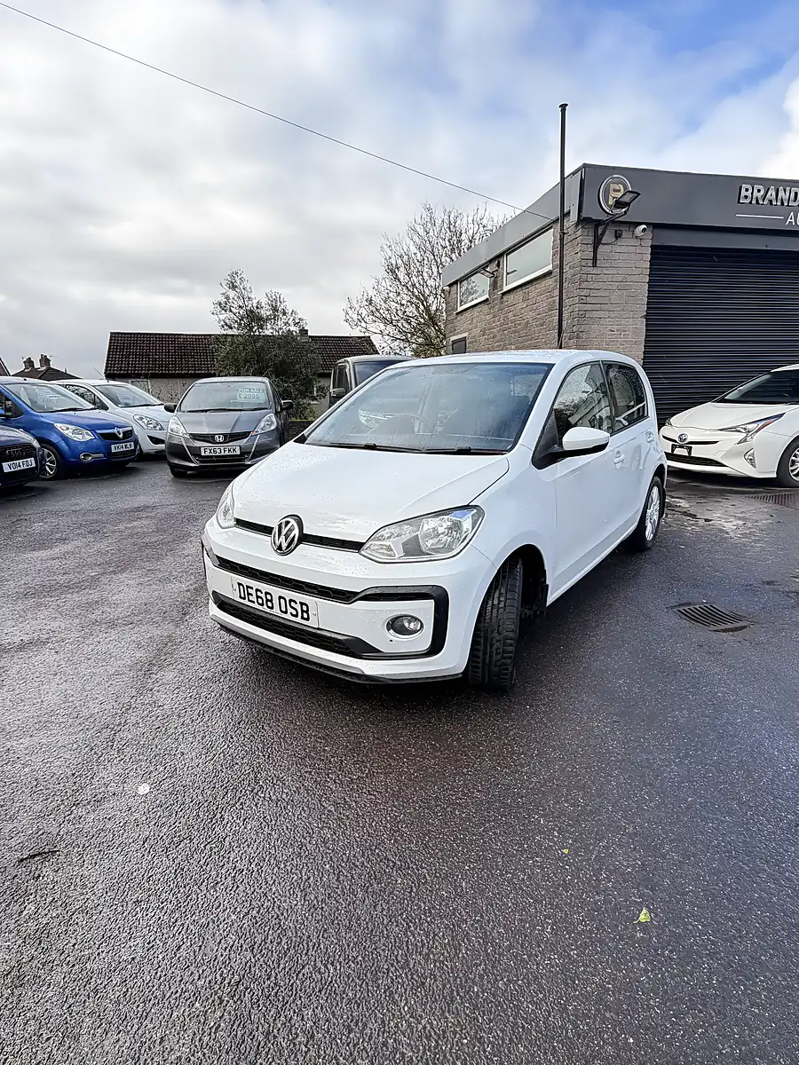 Used 2018 Volkswagen Up High Up White - Interior and Exterior details 3