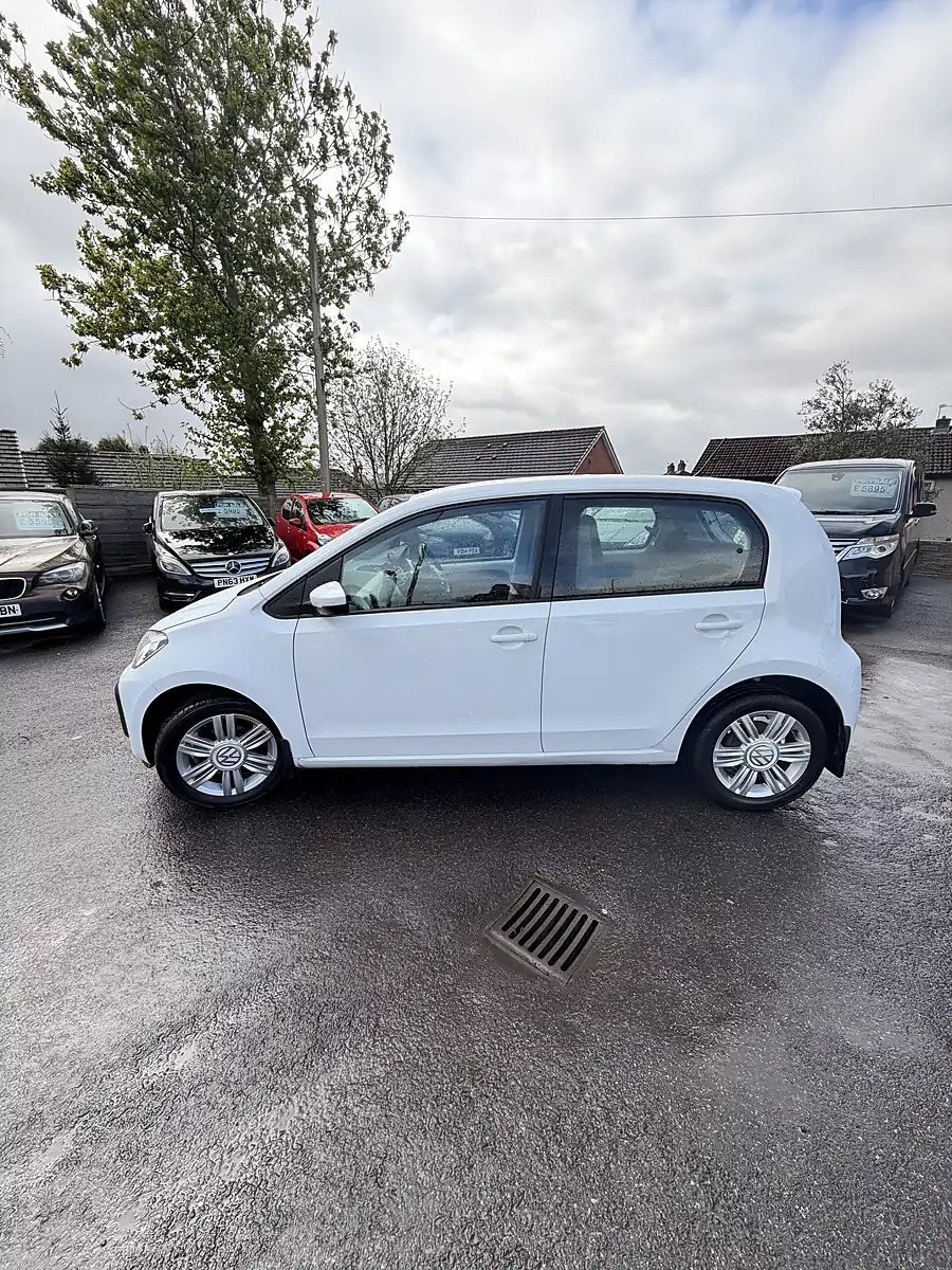 Used 2018 Volkswagen Up High Up White - Interior and Exterior details 4