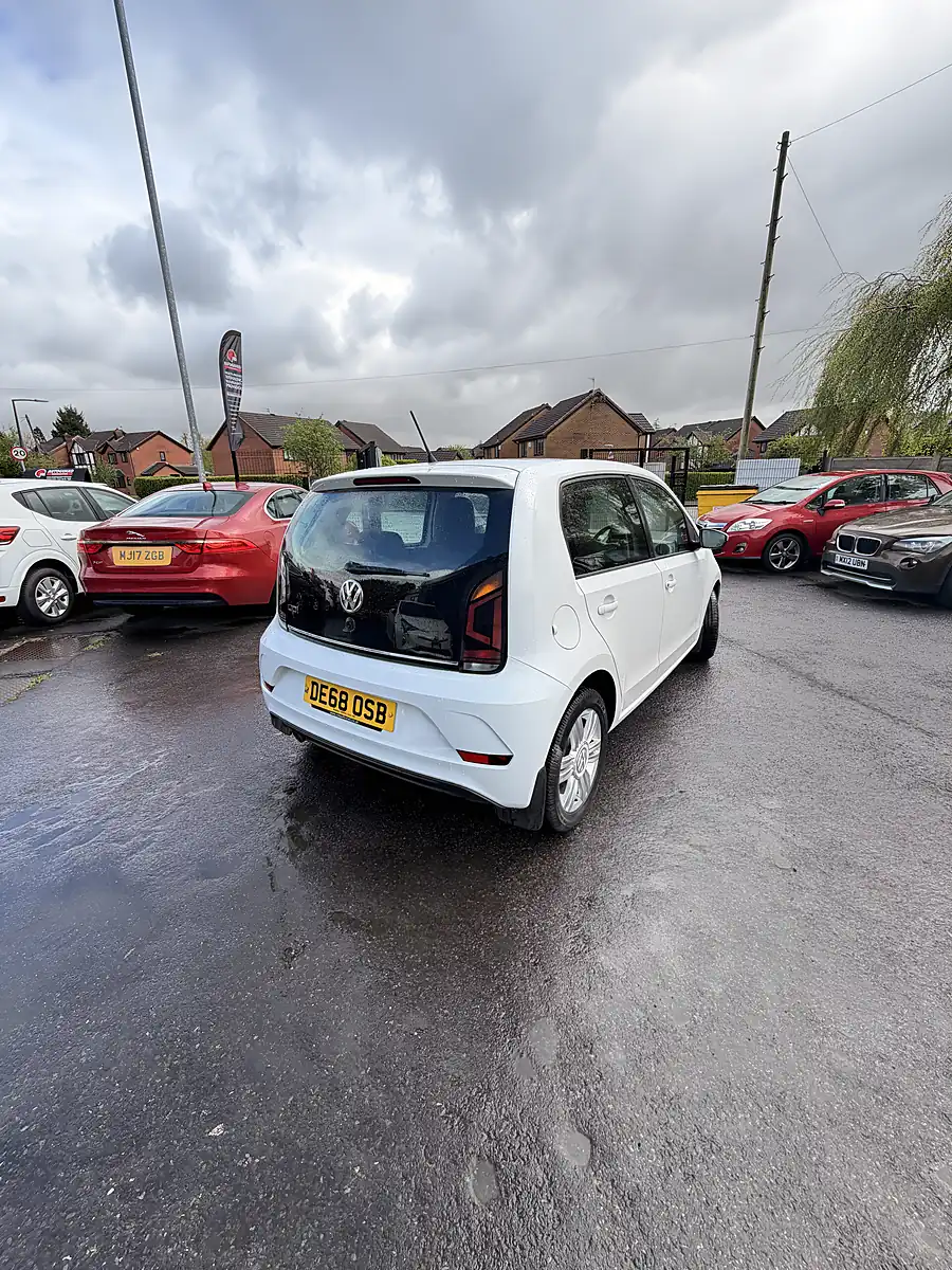 Used 2018 Volkswagen Up High Up White - Interior and Exterior details 7
