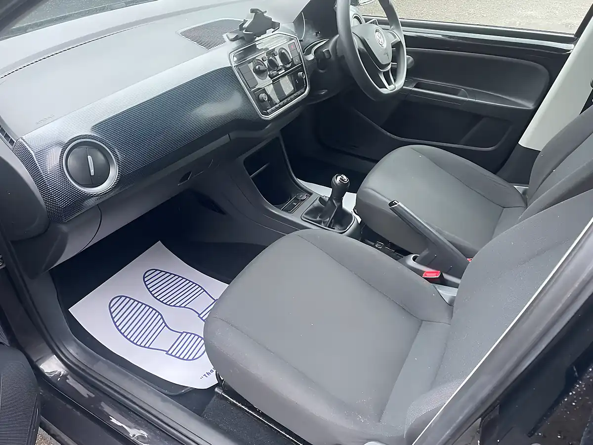 Used 2018 Volkswagen Up! Move Up Black - Interior and Exterior details 14