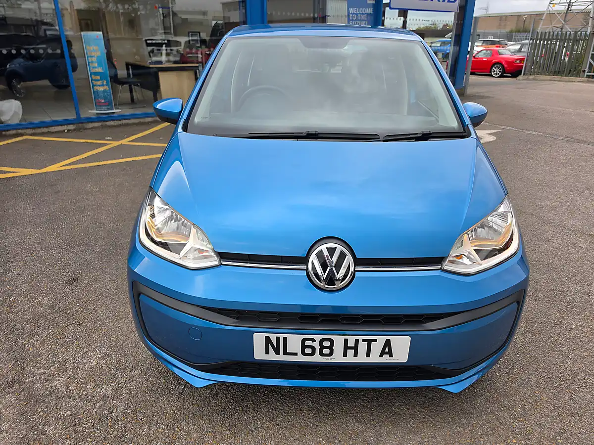 Used 2018 Volkswagen Up! Move Up! Blue - Interior and Exterior details 13