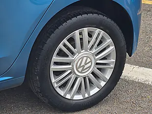 Used 2018 Volkswagen Up! Move Up! Blue - Interior and Exterior details 7